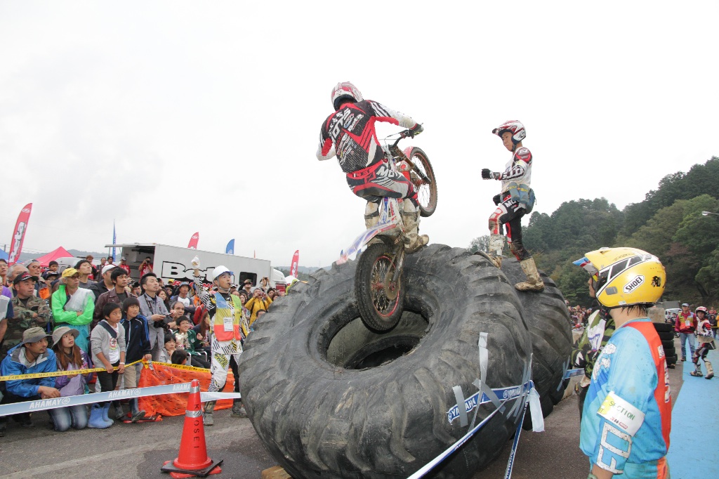 これもSS。このタイヤが超難しかったんです。失敗すると…。