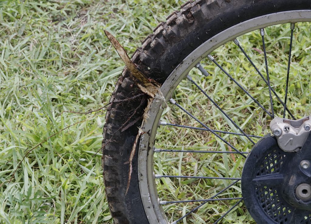 どーいうこと??激突の後に。