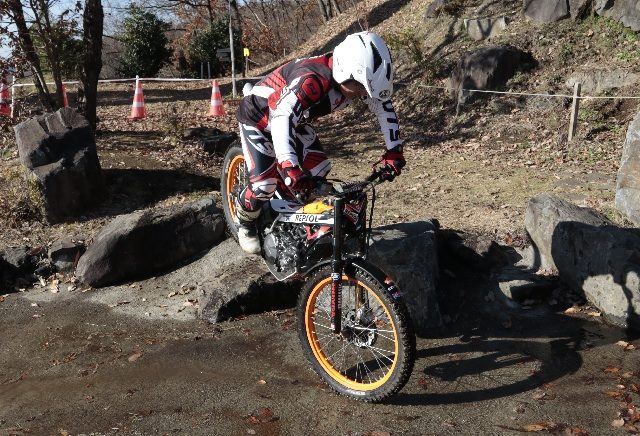 ワタクシも読者の皆様を代表して日本GPのセクション(の端の端)を攻めます!?